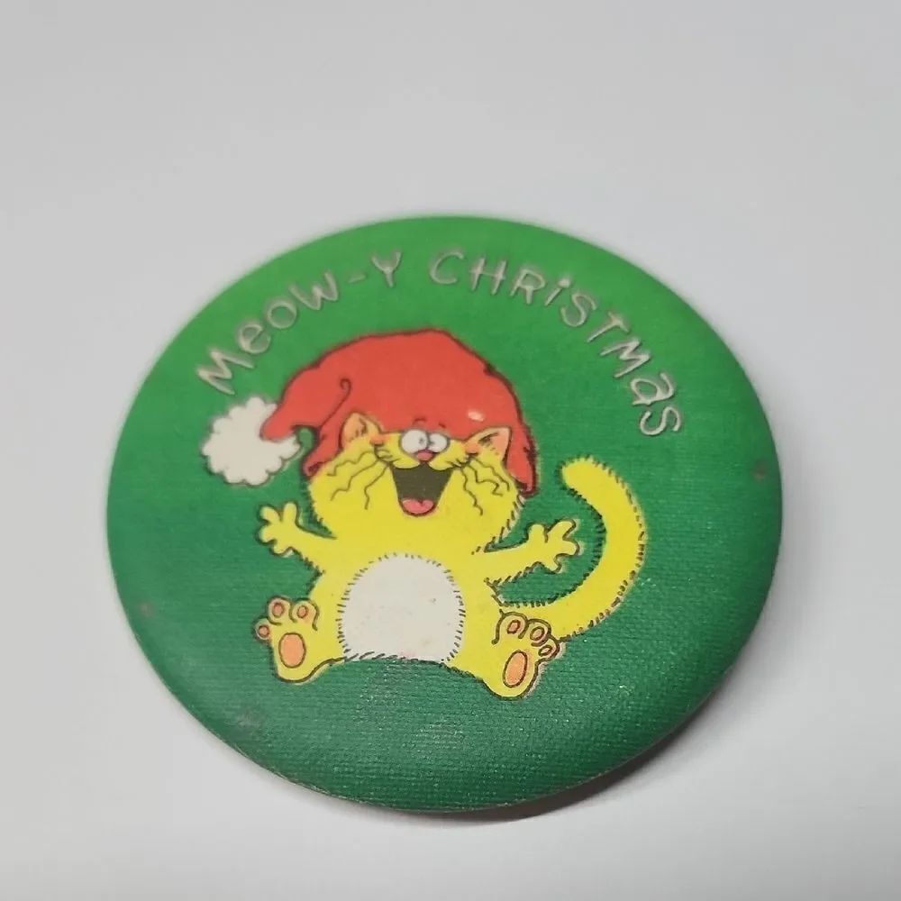 Vintage Hallmark Cards Meow-y Christmas Cat Button